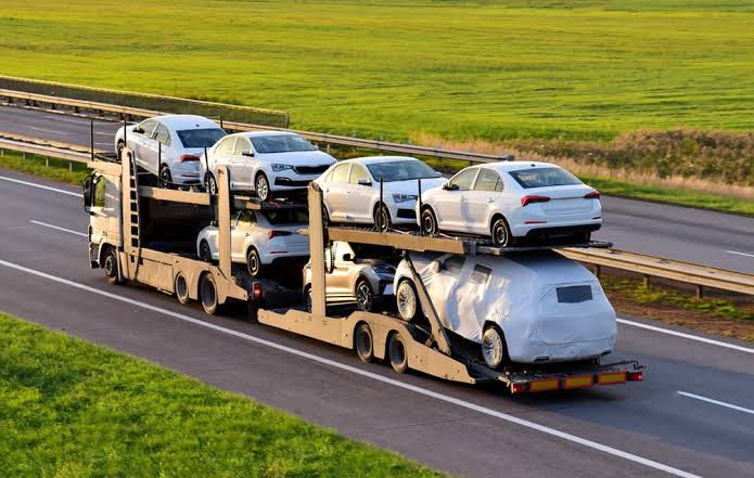 Toronto to London car shipping